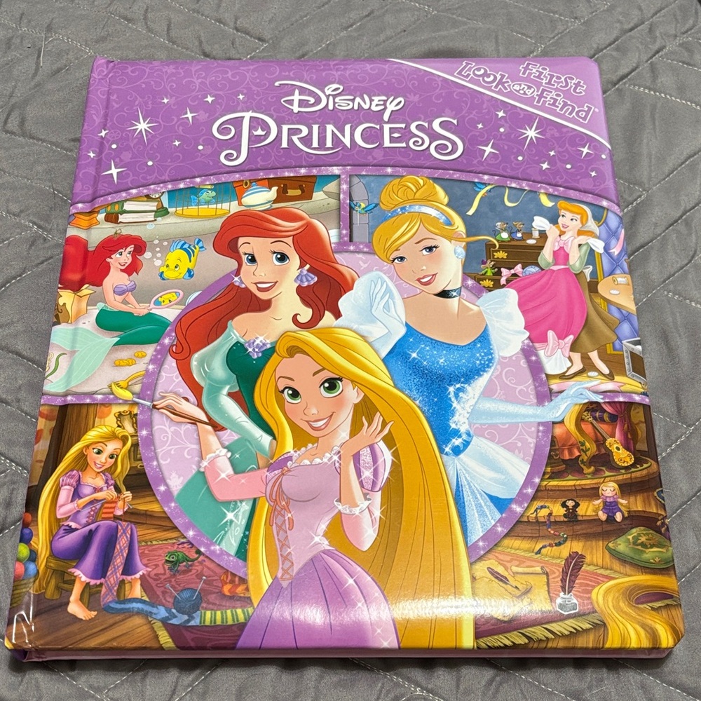 Disney Princess Look and Find Book